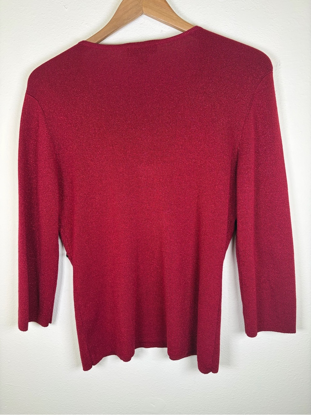 Dressbarn Collection Large Red Black Beaded V-Neck Metallic Sweater - Picture 6 of 11